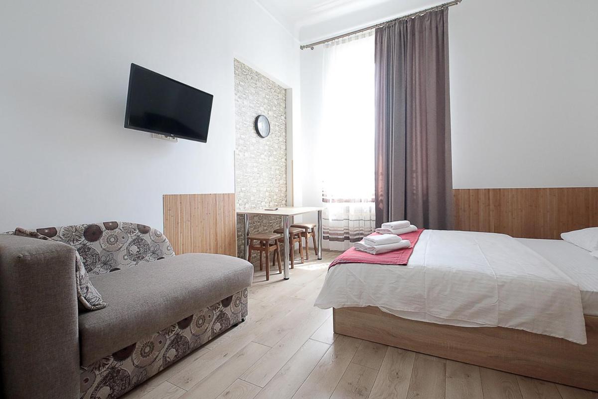 Buk Apartments On Doroshenka 29 Lviv Buitenkant foto