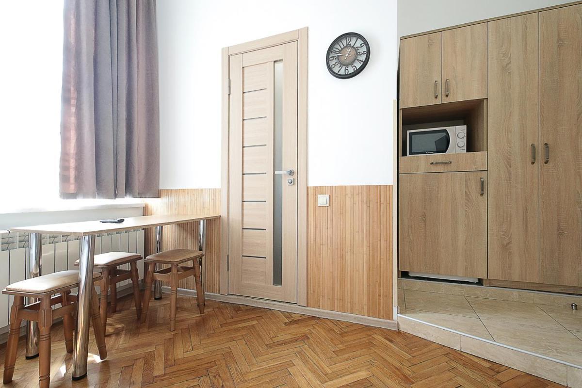 Buk Apartments On Doroshenka 29 Lviv Buitenkant foto