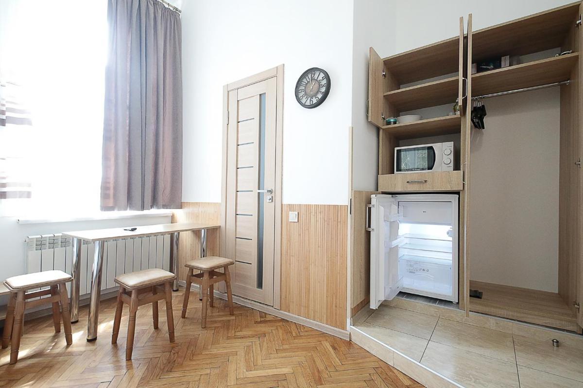 Buk Apartments On Doroshenka 29 Lviv Buitenkant foto