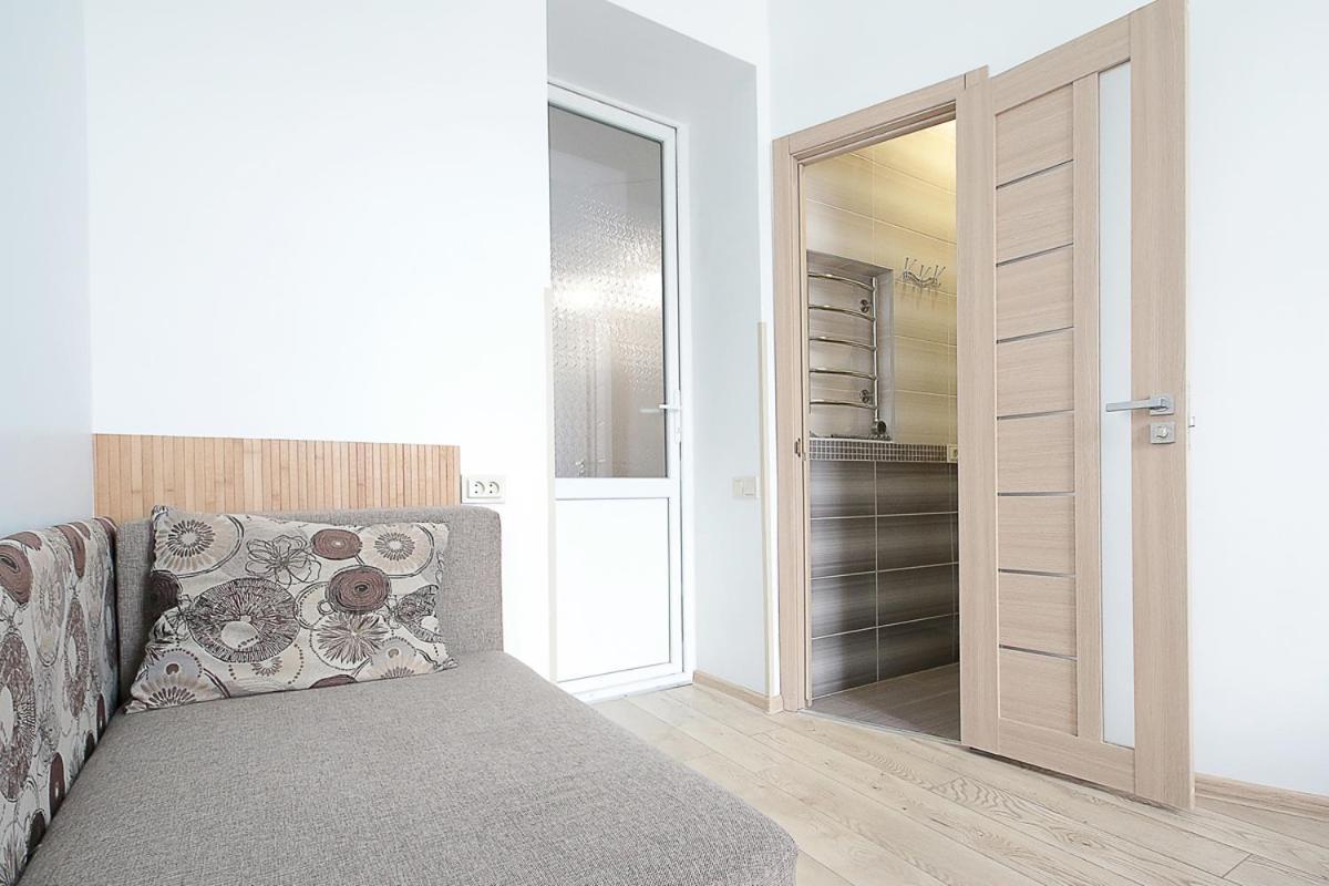 Buk Apartments On Doroshenka 29 Lviv Buitenkant foto
