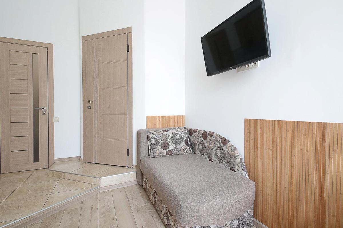 Buk Apartments On Doroshenka 29 Lviv Buitenkant foto