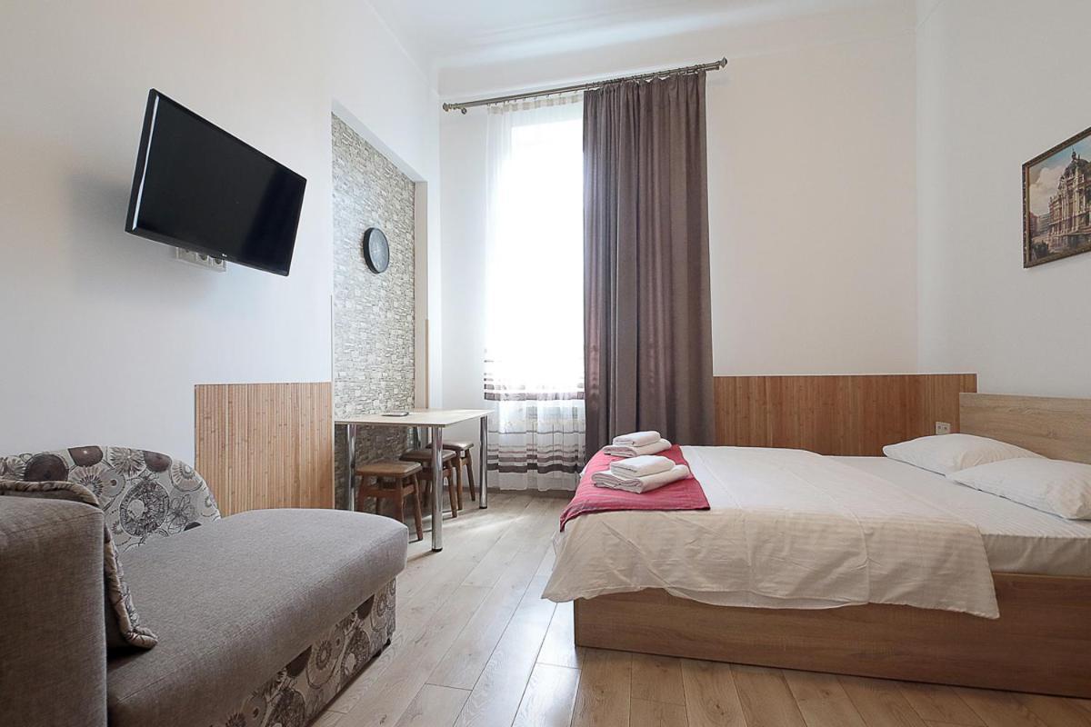 Buk Apartments On Doroshenka 29 Lviv Buitenkant foto