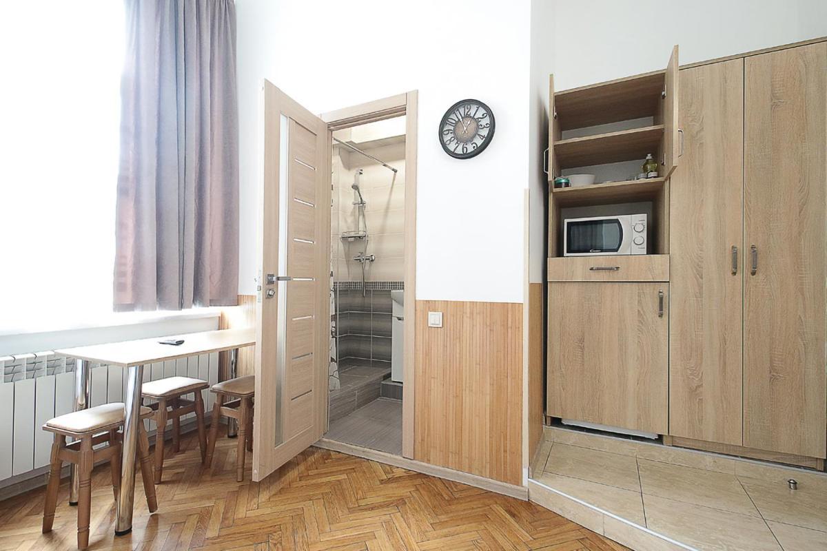 Buk Apartments On Doroshenka 29 Lviv Buitenkant foto