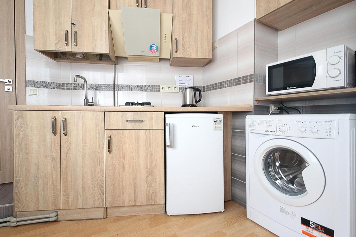 Buk Apartments On Doroshenka 29 Lviv Buitenkant foto