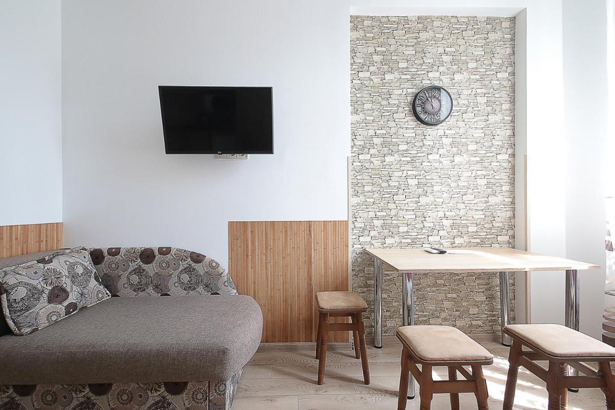 Buk Apartments On Doroshenka 29 Lviv Buitenkant foto